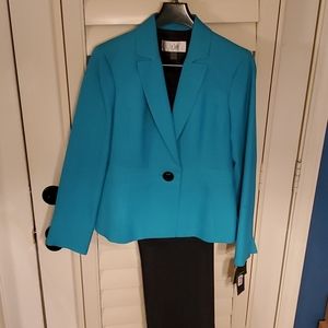 LeSuit 2P Seabreeze (Aqua) and Black Pantsuit NWT